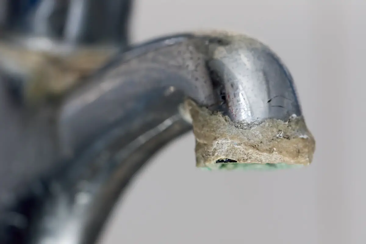 Signs Your House Has Hard Water - And How To Test For It - Water ...